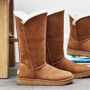 Ugg Classic Tall Cuff boots!! NWOT